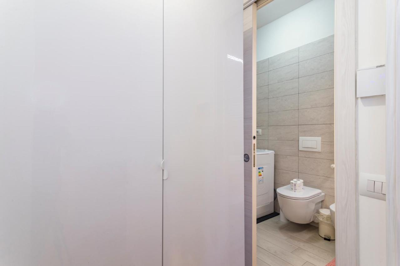 Comodo Appartamento Vicino A Stazione Centrale - Brianza Master Guest Milano Exteriör bild