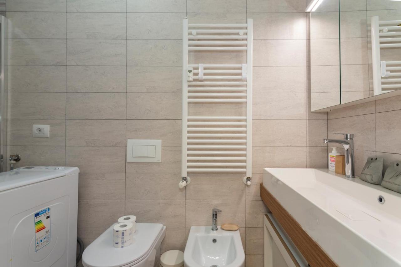 Comodo Appartamento Vicino A Stazione Centrale - Brianza Master Guest Milano Exteriör bild